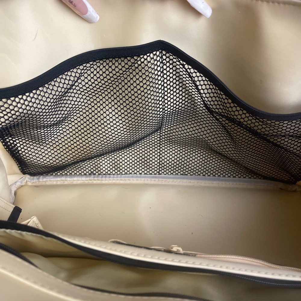 Medela Black and Tan Baby Bag - Picture 12 of 12